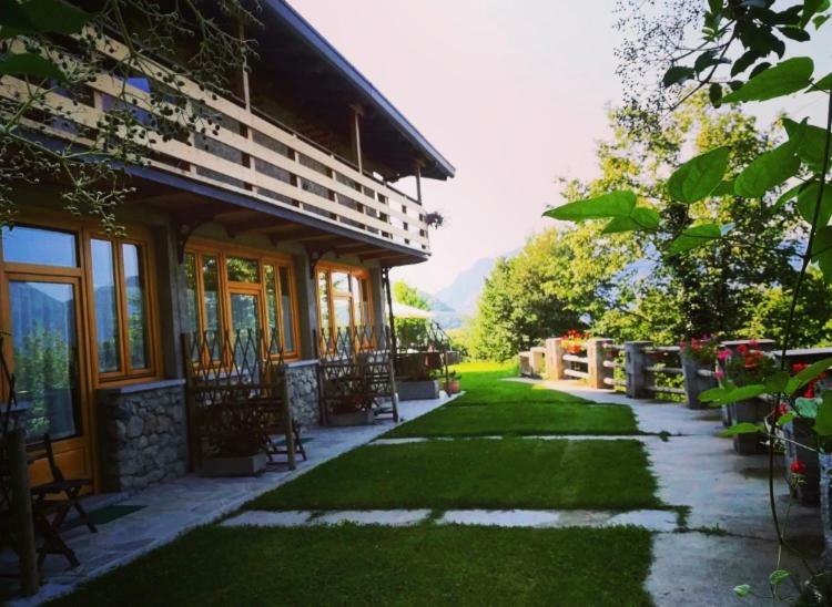 Agriturismo La Selvaggia Манделло-дель-Ларио Экстерьер фото